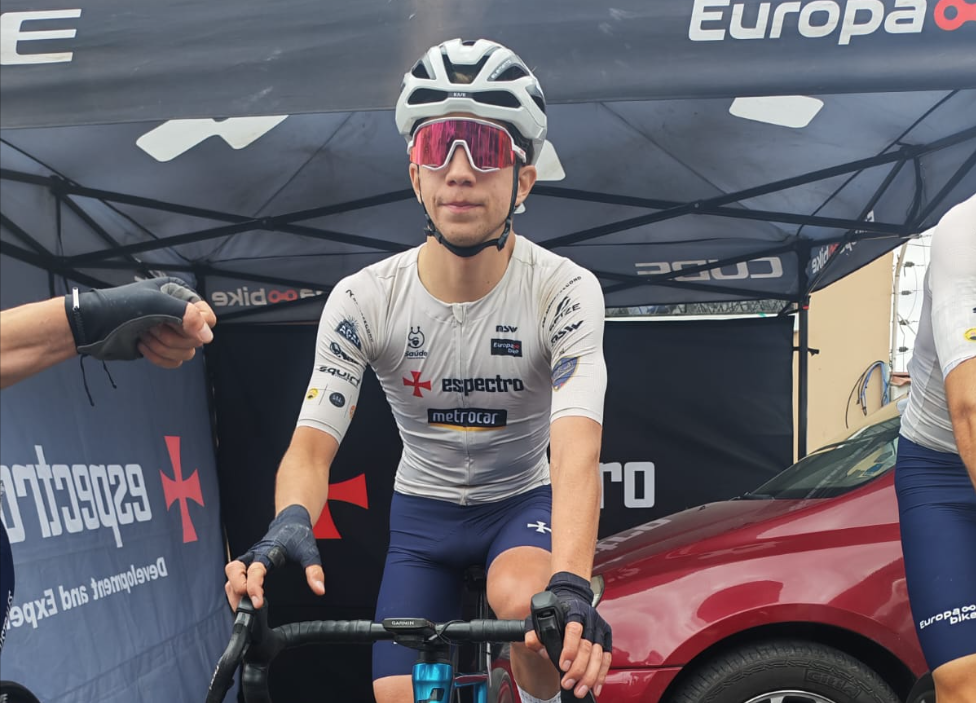 El ciclista cuencano Juan Carlos Córdoba ganó la segunda etapa II de la Vuelta al Ecuador. /Cortesía