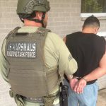 Migrante ecuatorianos que era buscado por autoridades de EE.UU., fue detenido en un motel.
