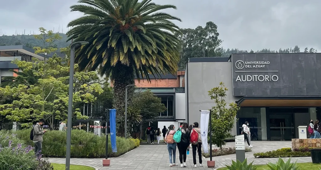 El CES dio un plazo de 10 días para que la Universidad del Azuay entregue información sobre una denuncia por presuntas irregularidades en la universidad. /Cortesía