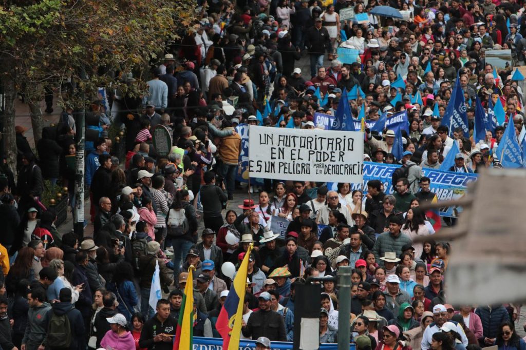 El 16 de septiembre de 2025 se llevó a cabo el denominado Quinto Río, una marcha por el agua y contra la minería en zonas de recarga hídrica. /EL MERCURIO