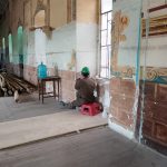 Obreros trabajan en el colegio Febres Cordero.