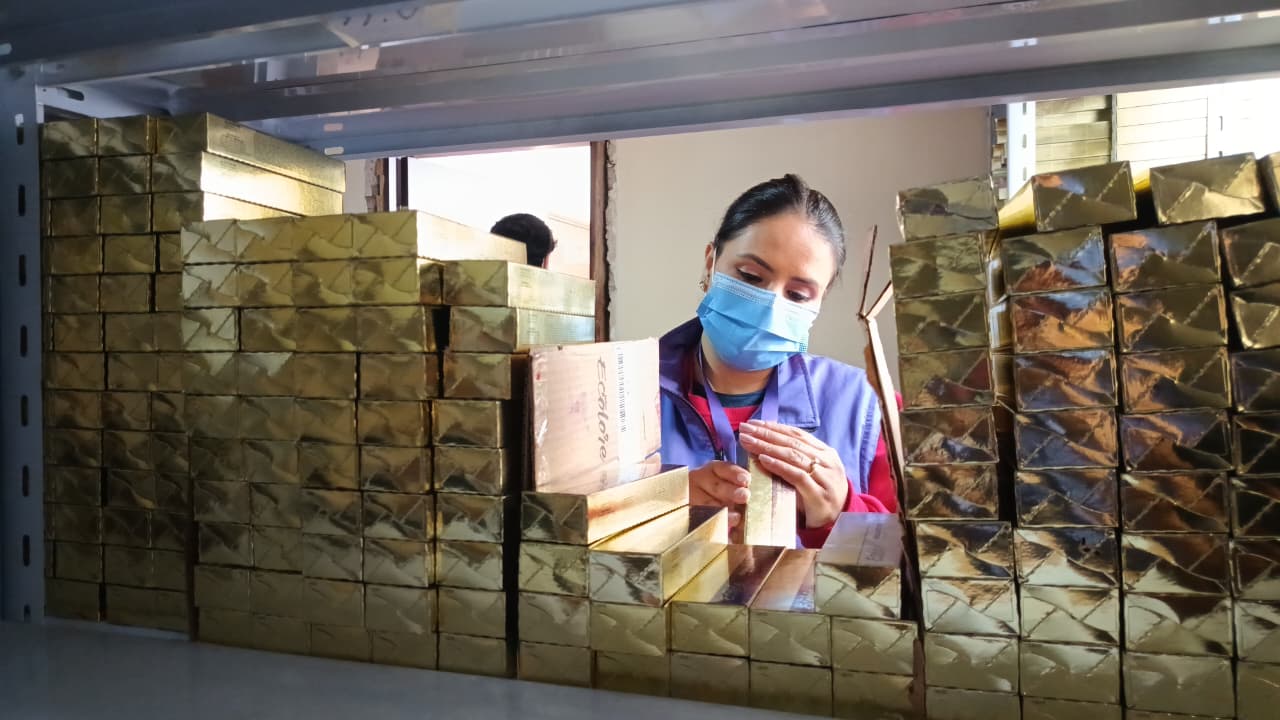 Cosméticos irregulares en Cuenca.