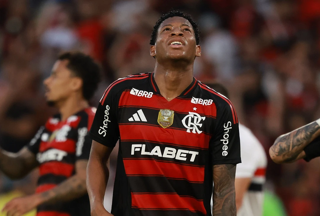 El delantero ecuatoriano confirmó que continuará en el club brasileño y aseguró estar enfocado en los próximos desafíos de Flamengo.