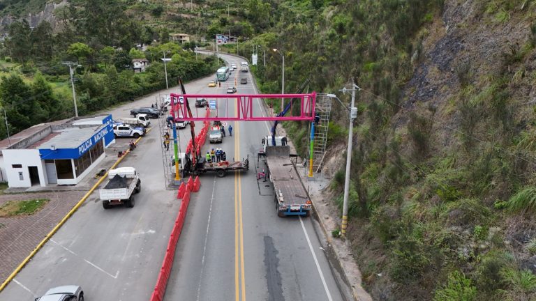 Los ocho candidatos a la Prefectura del Azuay proponen prevenir la inseguridad mediante coordinación, vigilancia territorial y programas sociales.