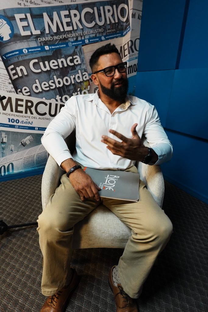 Gustavo Sánchez es candidato a la Prefectura de Azuay por el partido Avanza (Listas 8)