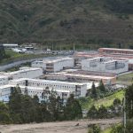 Dos reclusos escaparon de la cárcel de Turi el pasado lunes 28 de septiembre. Hay cuatro servidores policiales bajo investigación. / EL MERCURIO