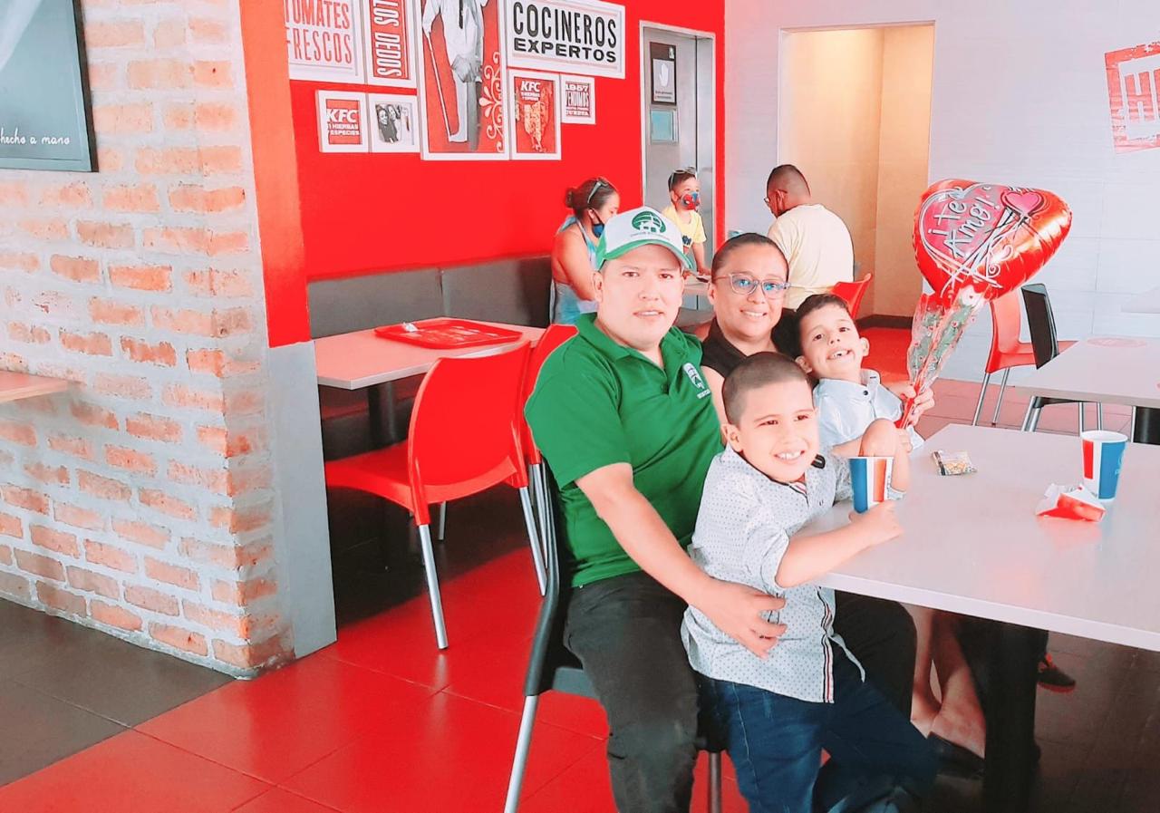 Daniel Altamirano encontró a su familia biológica gracias a la publicación de su historia en Diario El Mercurio.