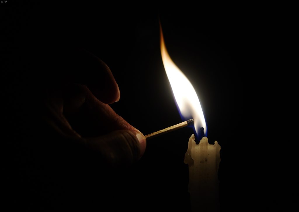 En Guayaquil se reportaron cortes de energía la noche del 13 de octubre y la madrugada de este 14 de octubre. Foto: API