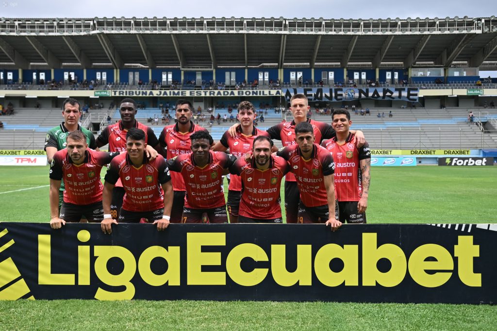 Deportivo Cuenca está cerca de asegurar su permanencia en la Serie A de la LigaPro. Foto: API