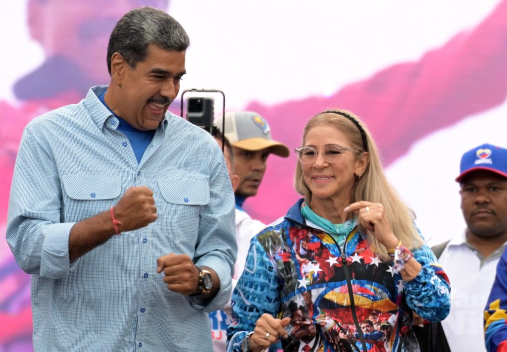 EEUU presenta nueva acusación contra expresidente venezolano Maduro y su esposa por tortura