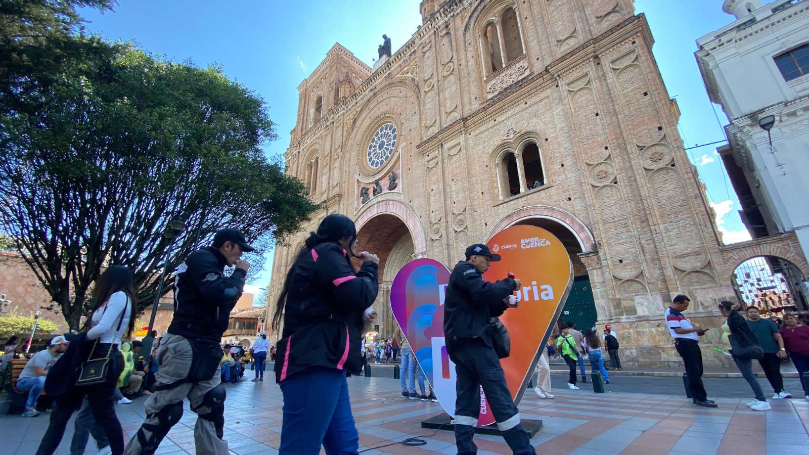 En Cuenca se realizará varios eventos por el feriado de la Independencia de Guayaquil. Foto: El Mercurio