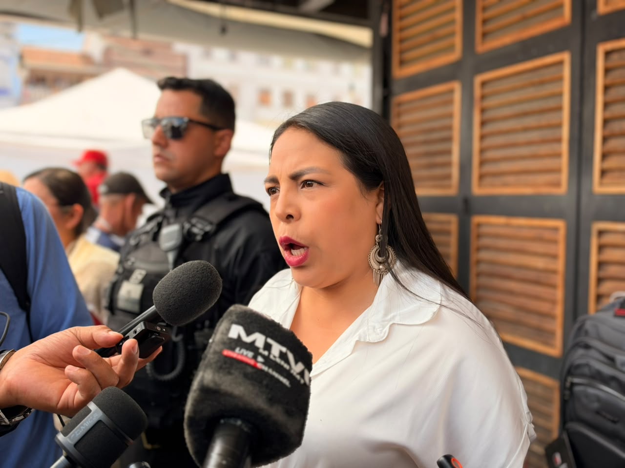 La alcaldesa de Cuenca, Marisol Peñaloza, se refirió al concierto "fantasma" que no se hizo en Cuenca y que, aun así, se pagó. Foto: El Mercurio