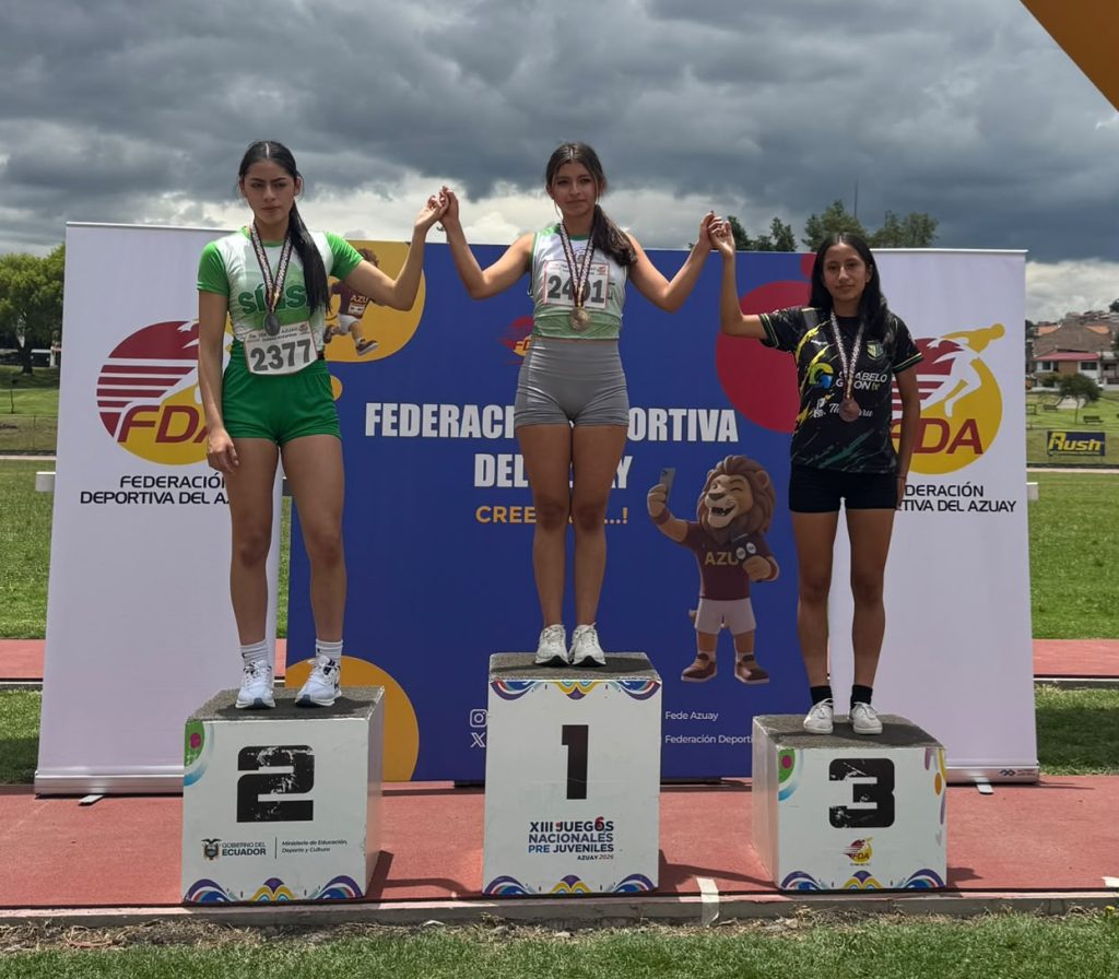 Samantha Parra, representante de Sígsig, fue la más rápida en los 100 metros planos de los Juegos Intercantonales del Azuay. /JRO