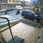 Violento asalto en Cuenca: delincuentes amenazaron con armas a un ciudadano junto al Técnico Salesiano