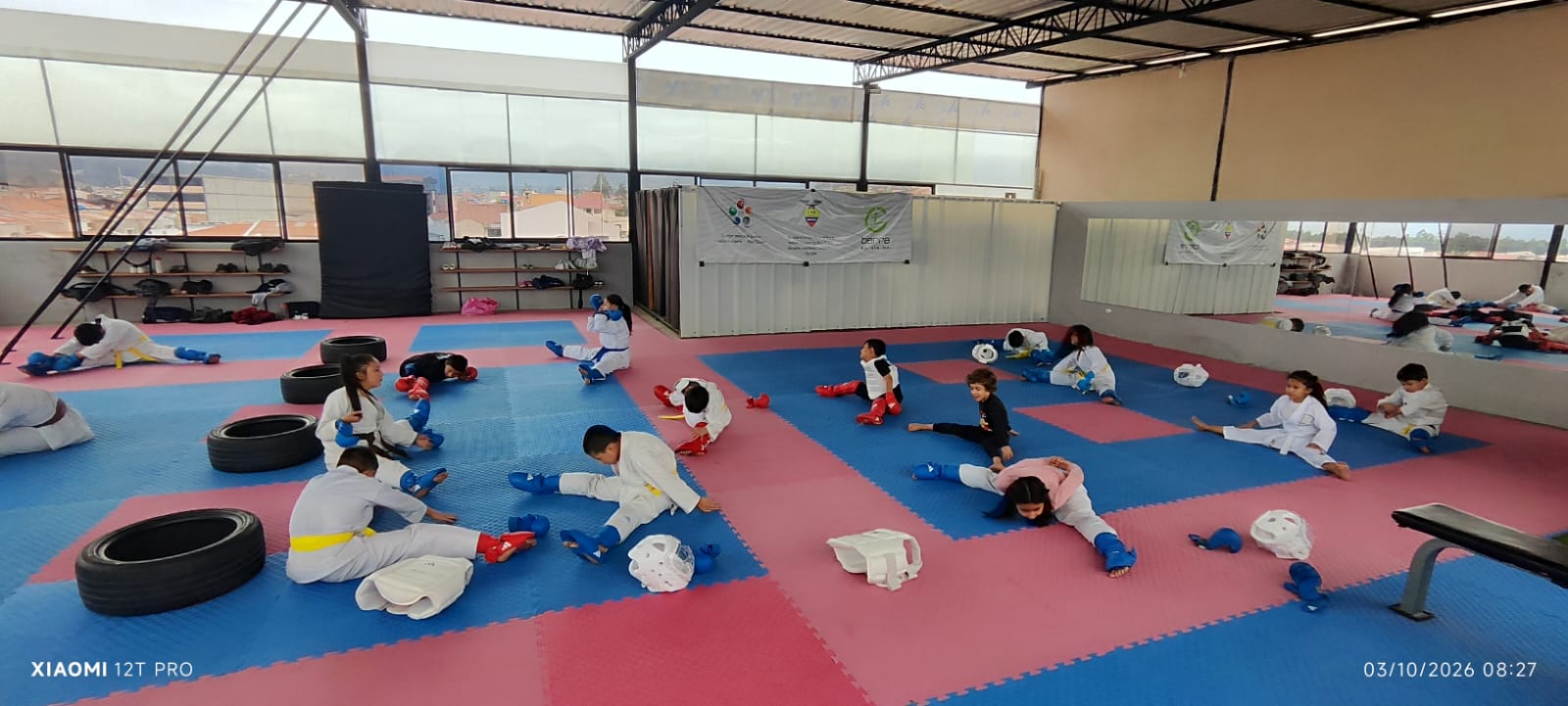 Karatecas al finalizar entrenamiento. Foto: Cortesía