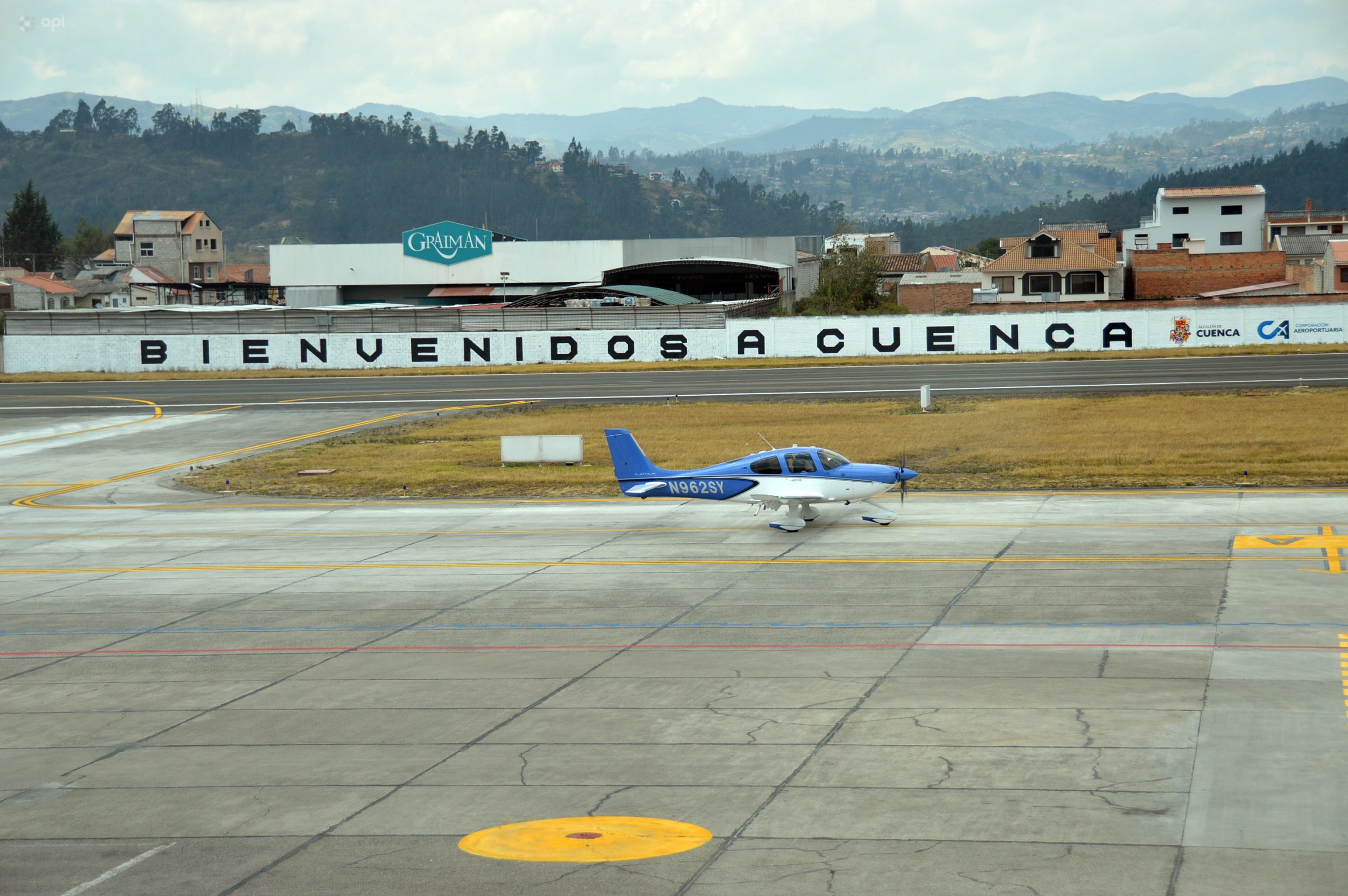 El Aeropuerto de Cuenca se alista para recibir vuelos internacionales. Foto: API